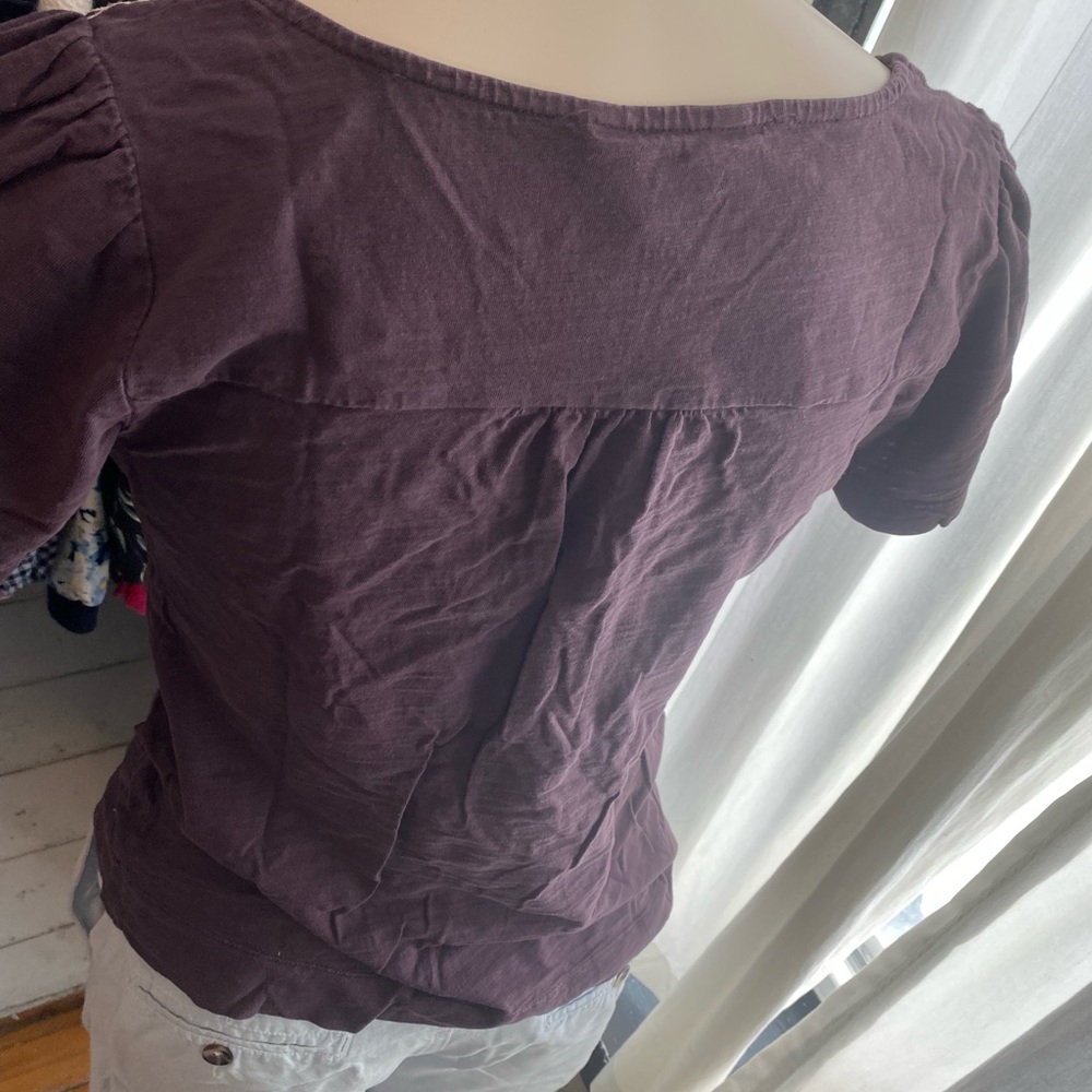 This Women’s Banana Republic szS with embroidered floral design is stunning - Picture 2 of 5